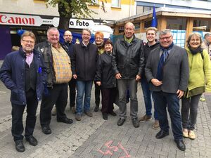 Sozialdemokraten zusammen mit Peter Schwarz (links) und Norbert Neuser (4. v. R.)